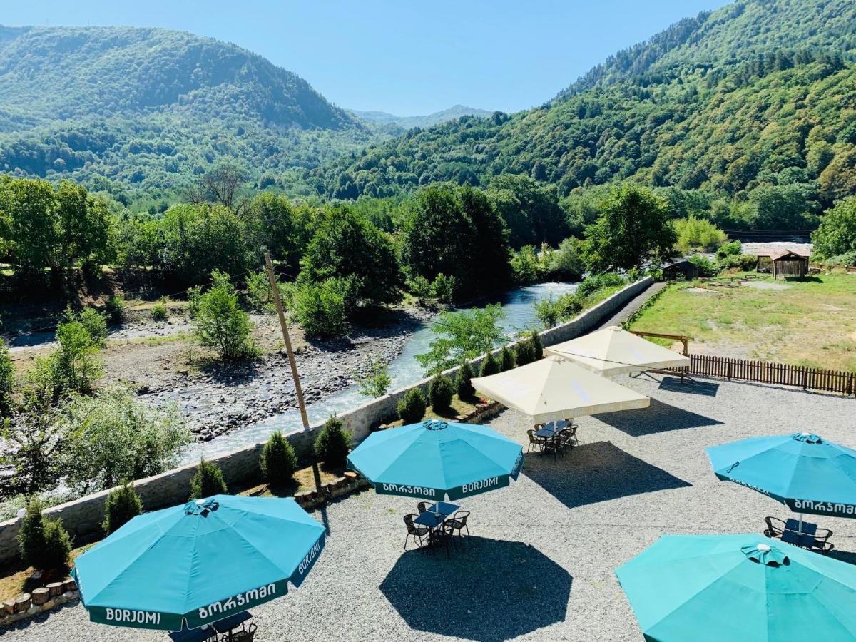 Hotel Tsesi Exterior photo